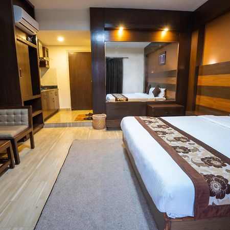 Kumari Star Inn Pokhara Zewnętrze zdjęcie