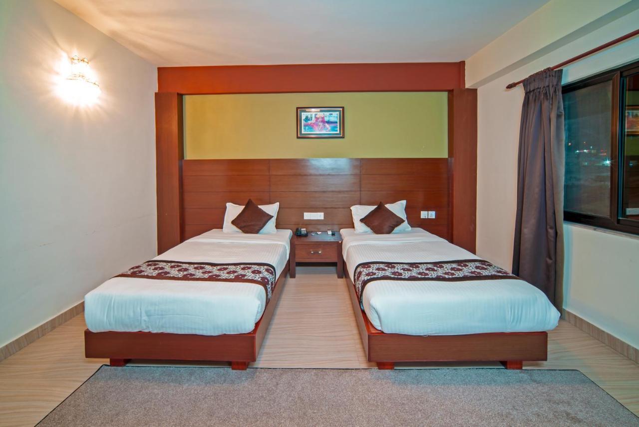 Kumari Star Inn Pokhara Zewnętrze zdjęcie