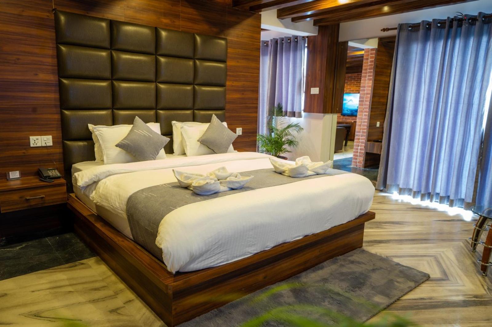 Kumari Star Inn Pokhara Zewnętrze zdjęcie