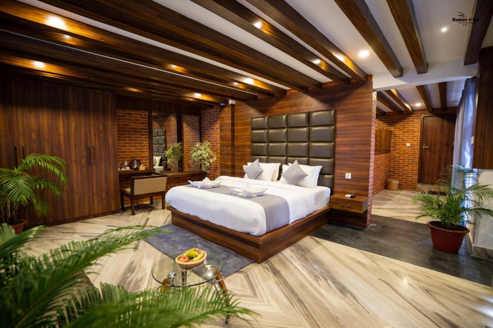 Kumari Star Inn Pokhara Zewnętrze zdjęcie